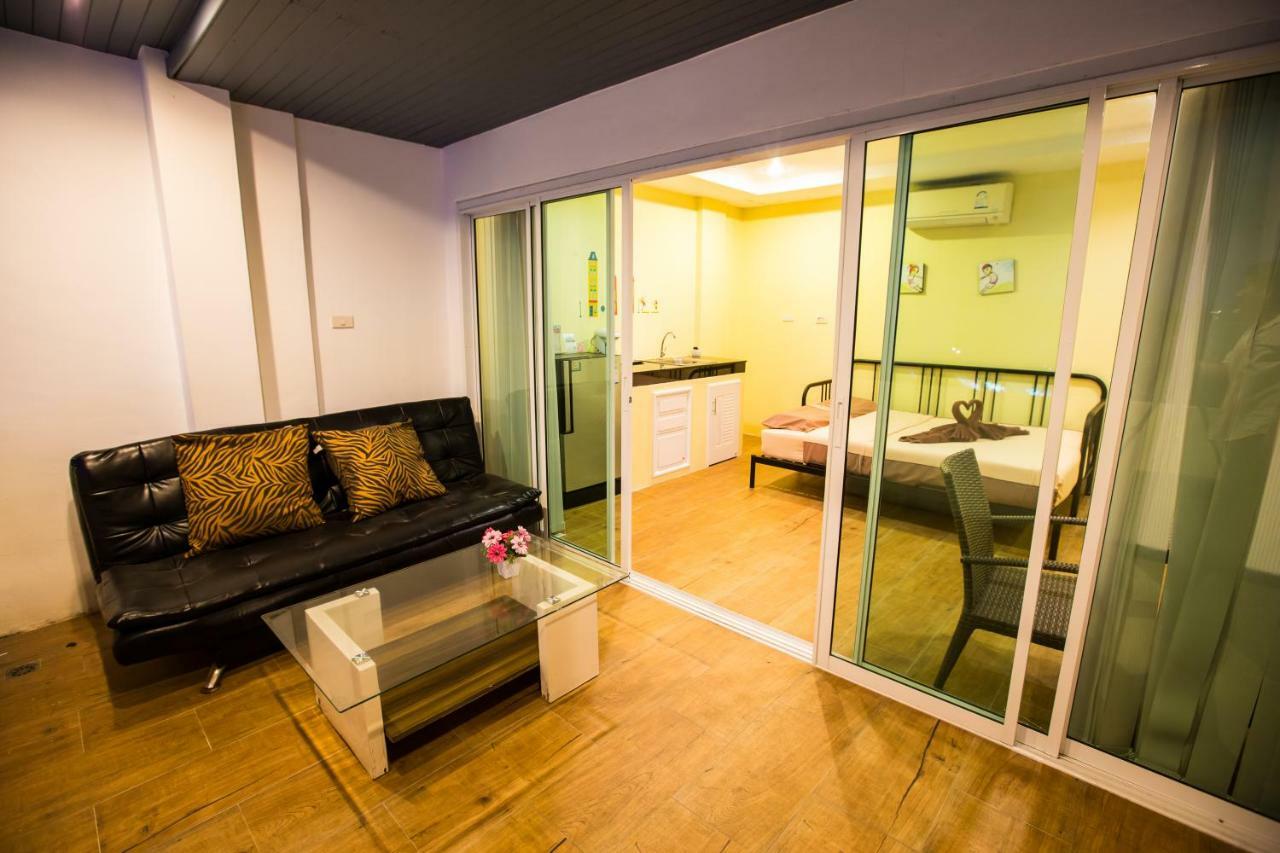 Oscar Boutique Hotel Patong Esterno foto
