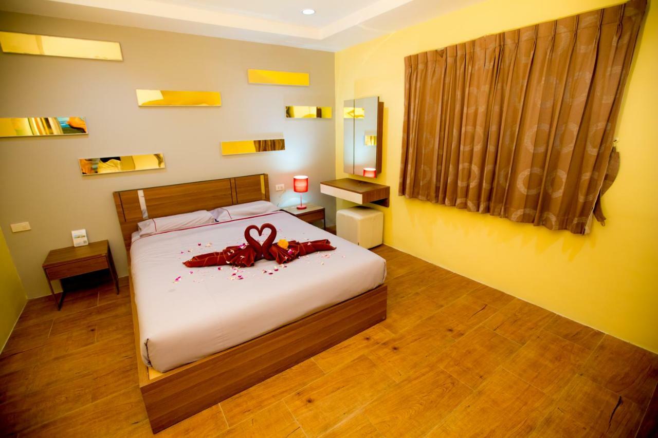 Oscar Boutique Hotel Patong Esterno foto