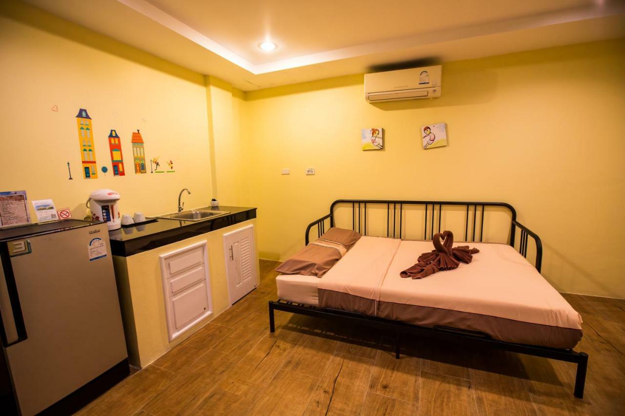 Oscar Boutique Hotel Patong Esterno foto