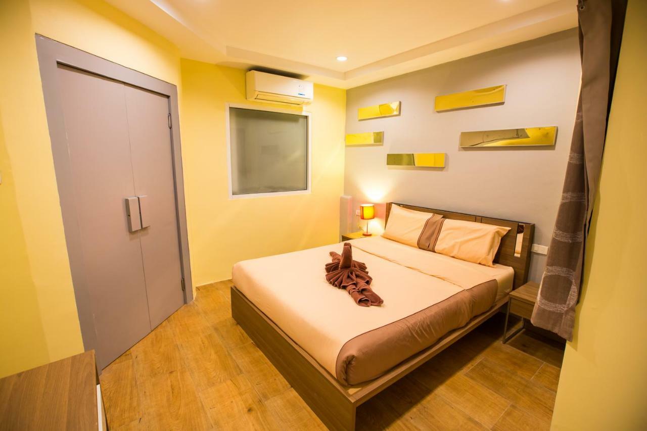 Oscar Boutique Hotel Patong Esterno foto