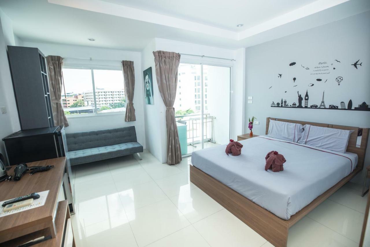 Oscar Boutique Hotel Patong Esterno foto