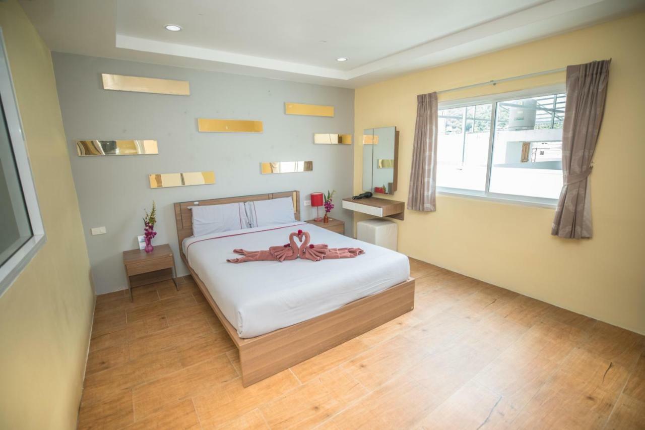 Oscar Boutique Hotel Patong Esterno foto