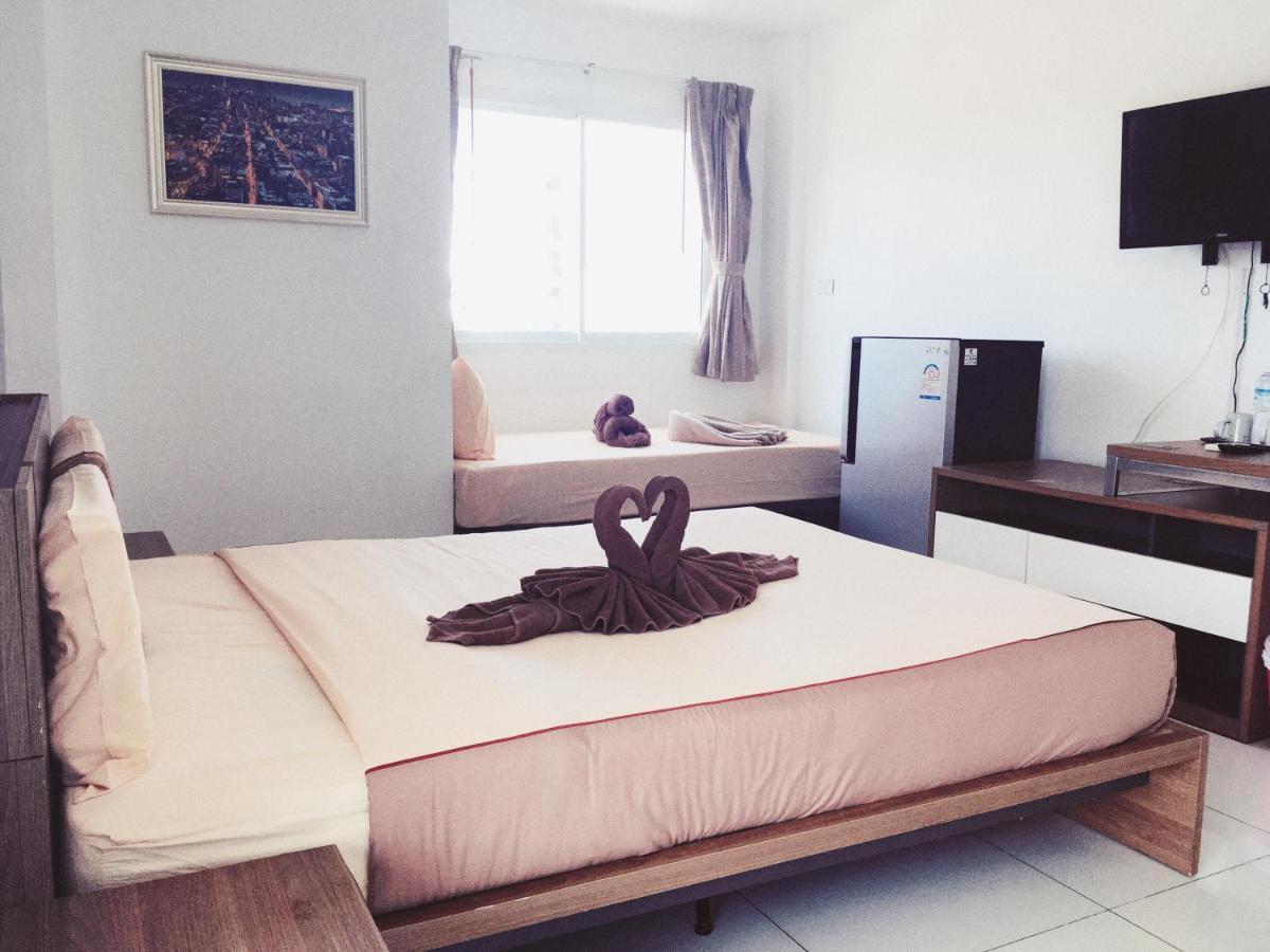 Oscar Boutique Hotel Patong Esterno foto